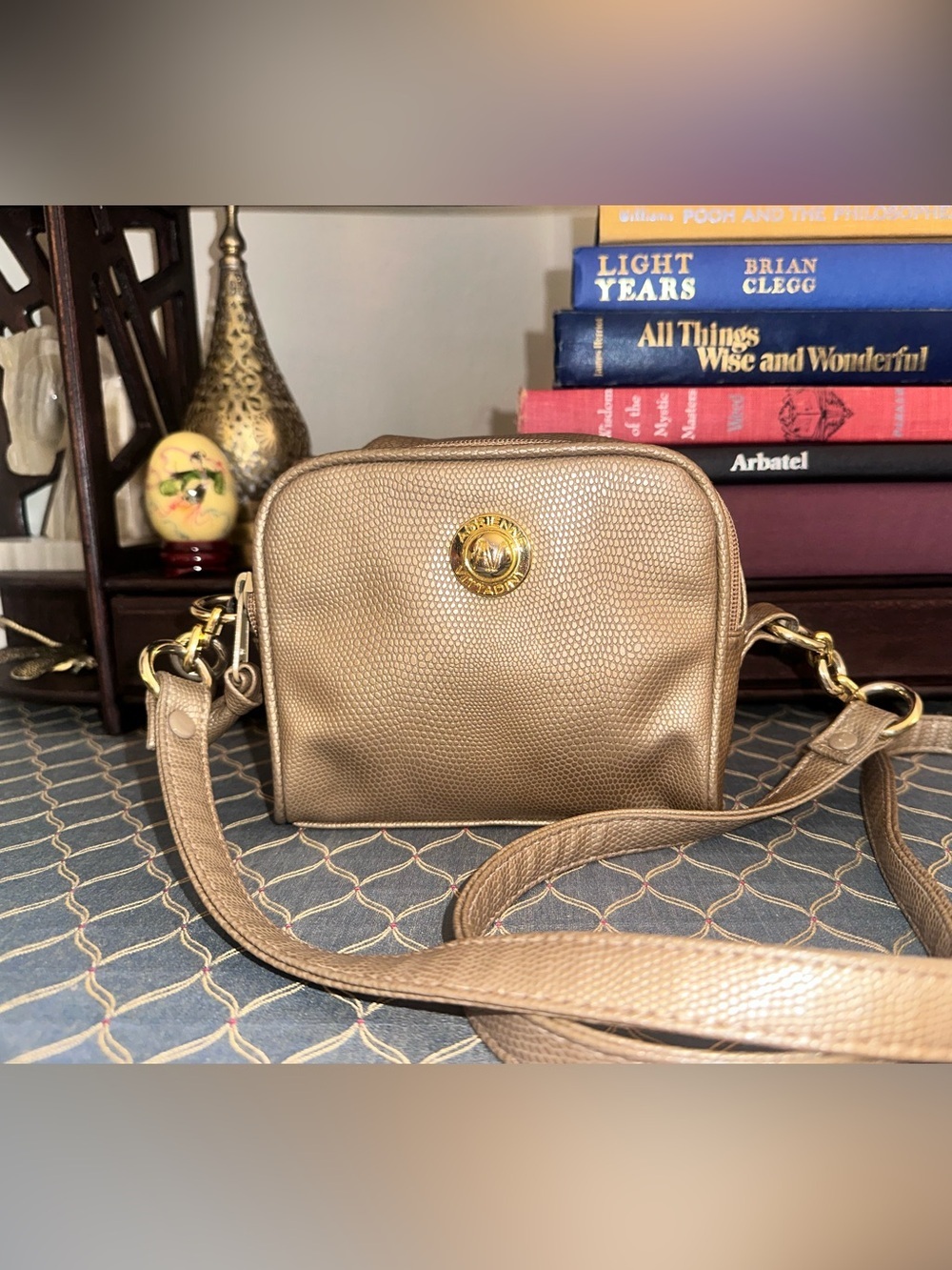 Vintage Adrienne Vittadini Metallic Gold Crossbody Camera Bag 80s 90s Designer
